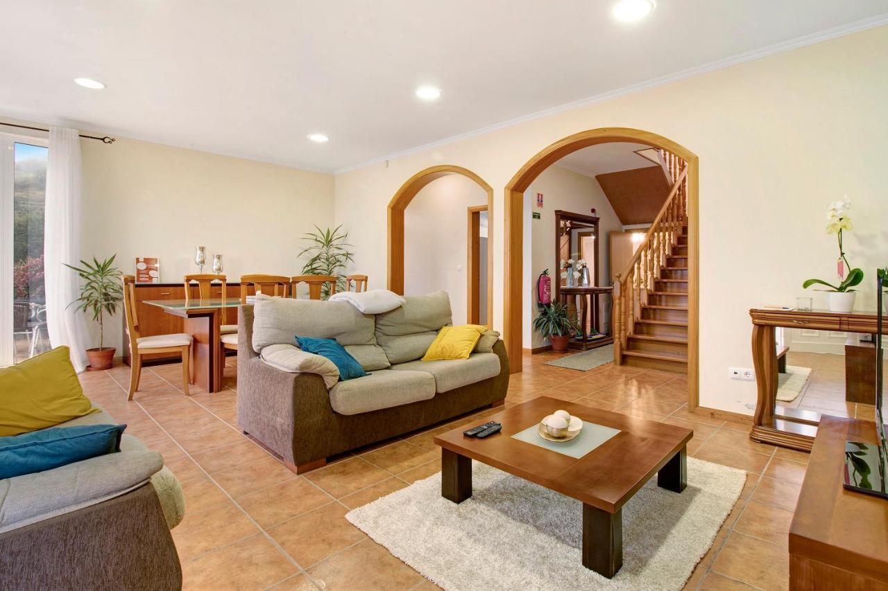 Vinhaticos House *